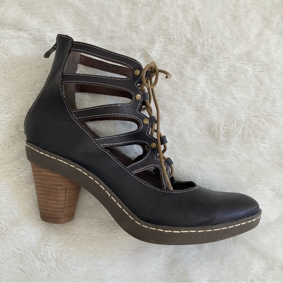 Spring Step Shoes - L’artiste Lestatic spring step lace up gladiator boots heels size 41, 9.5 - 10